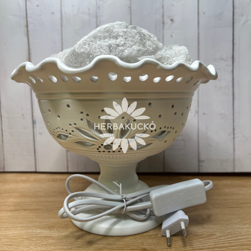 Korundská soľná lampa v tvare čaše